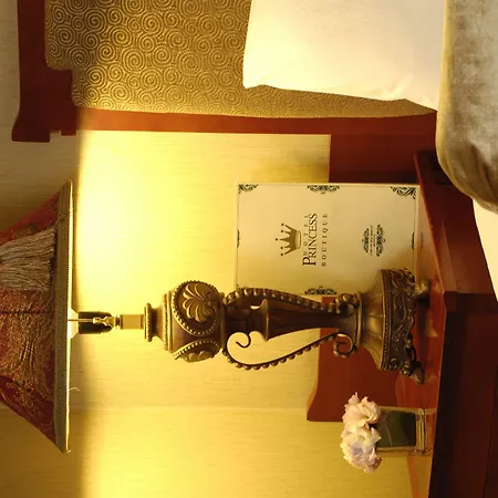 Princess Boutique 4*